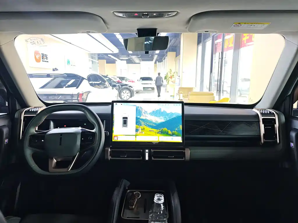 iCAR iCAR 03 2024 501km RWD Long Range 2024 - thumbnail 9