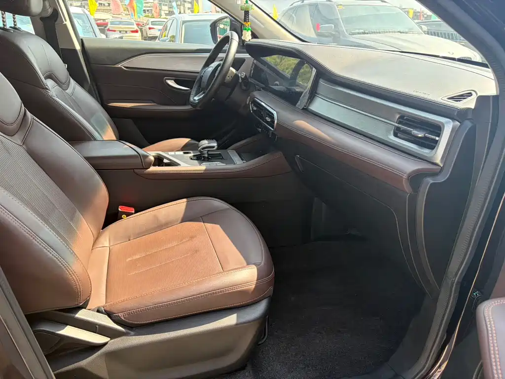 Jetour Jetour X90 Plus 2021 1.6TD DCT Villa 7-seater 2023 - thumbnail 6