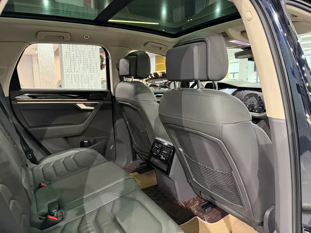 Volkswagen Volkswagen Touareg 2021 3.0TSI R-Line Sport Package 2021 - thumbnail 12