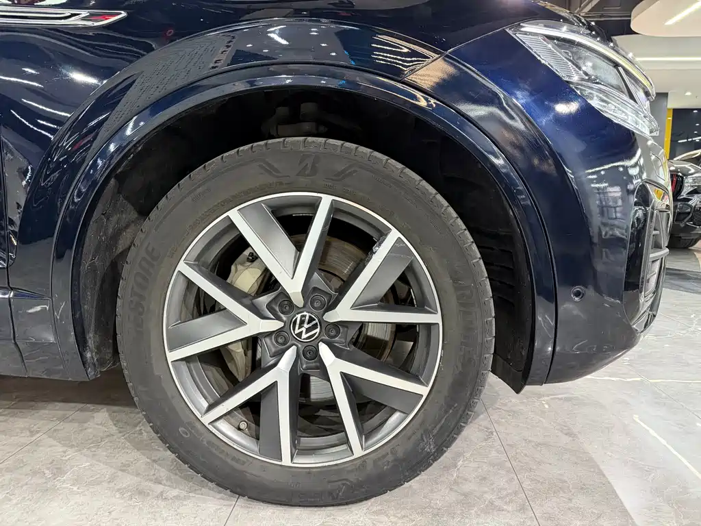 Volkswagen Volkswagen Touareg 2021 3.0TSI R-Line Sport Package 2021 - thumbnail 13