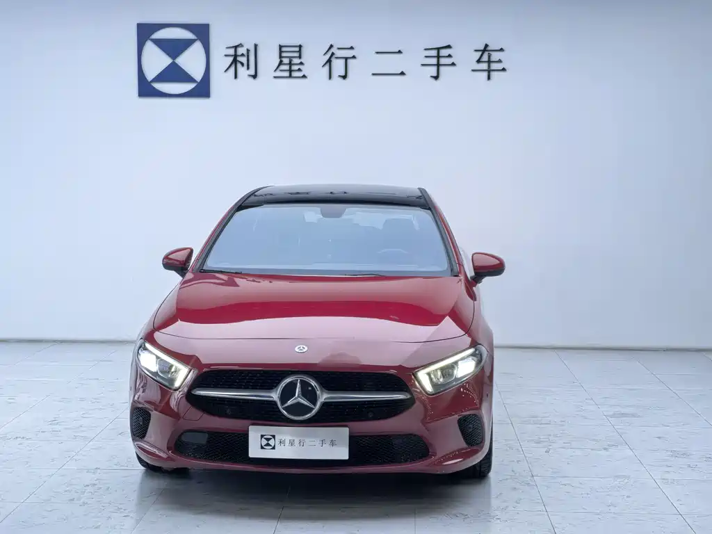 Mercedes-Benz Mercedes-Benz A-Class 2019 A 200 Sport Edition 2020 - thumbnail 4