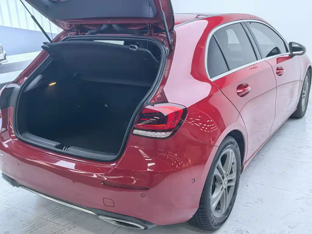 Mercedes-Benz Mercedes-Benz A-Class 2019 A 200 Sport Edition 2020 - thumbnail 8