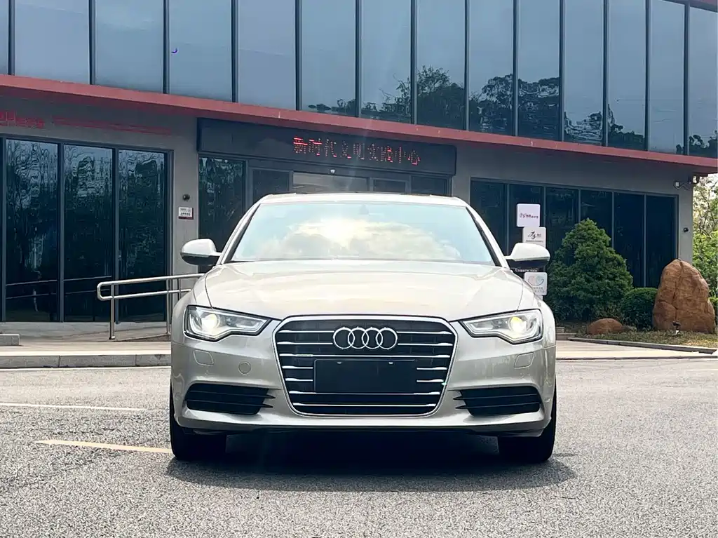 Audi Audi A6L 2015 TFSI Million Anniversary Intelligent Edition 2016 - thumbnail 2