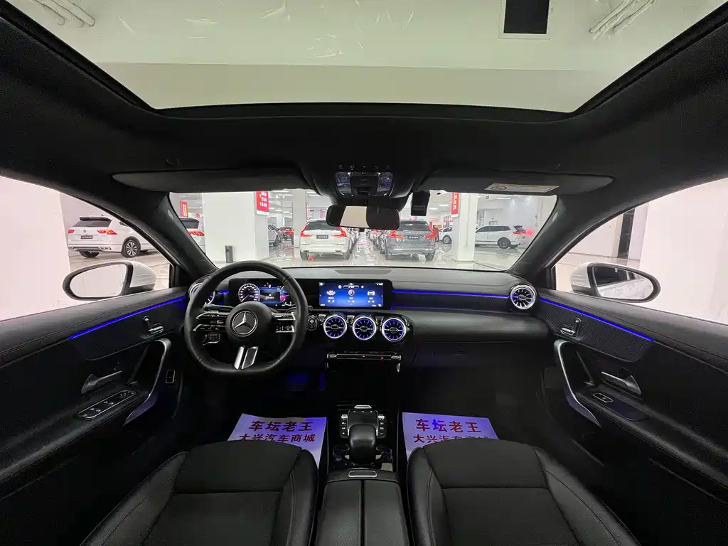 Mercedes-Benz Mercedes-Benz A-Class 2023 A 200 L Fashion Edition 2024 - thumbnail 8