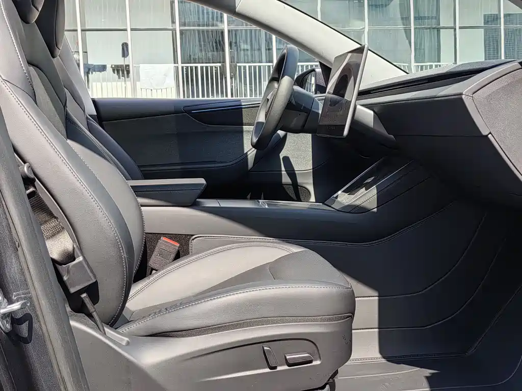 Tesla Model Y 2025 Rear-Wheel Drive 2025 - thumbnail 20