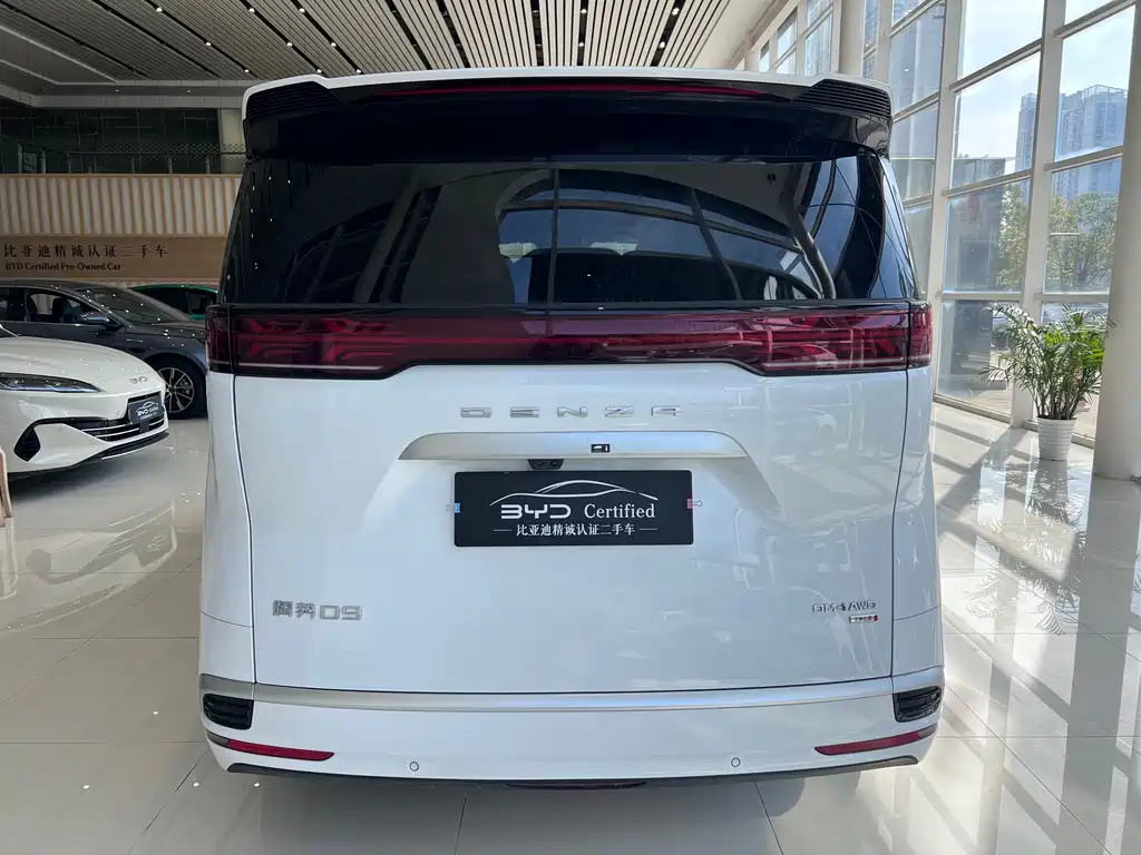 Denza DENZA D9 2025 DM-i Intelligent Driving Edition 1020 AWD Flagship Model 2025 - thumbnail 8