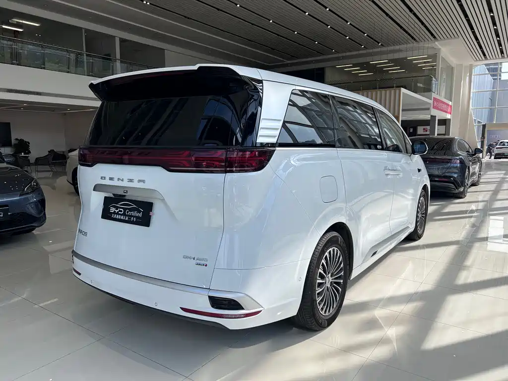 Denza DENZA D9 2025 DM-i Intelligent Driving Edition 1020 AWD Flagship Model 2025 - thumbnail 9