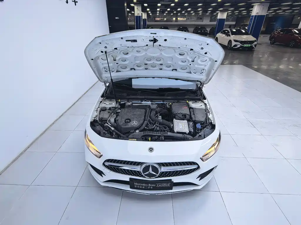 Mercedes-Benz Mercedes-Benz A-Class 2022 A 180 L Sport Sedan 2022 - thumbnail 6