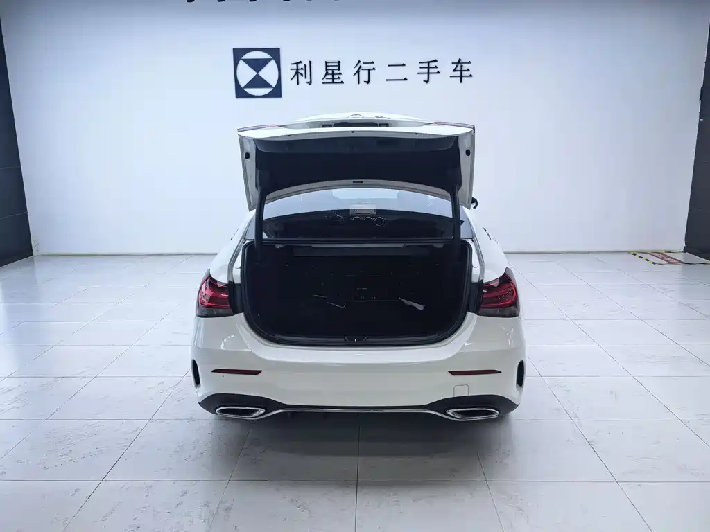 Mercedes-Benz Mercedes-Benz A-Class 2022 A 180 L Sport Sedan 2022 - thumbnail 14