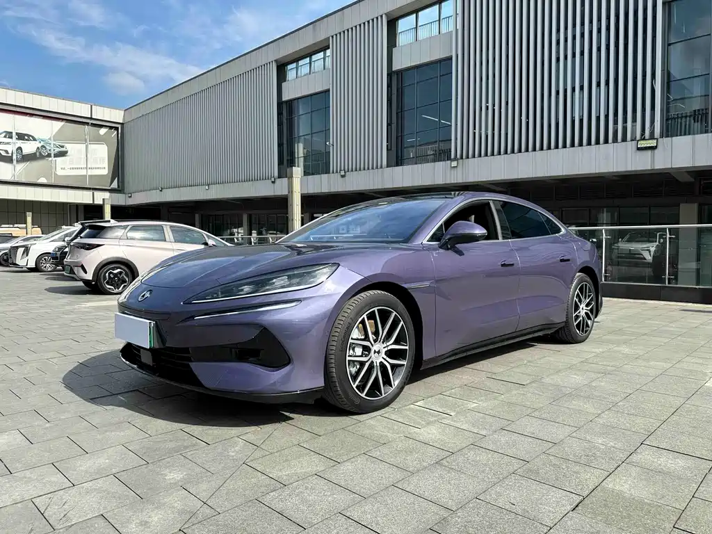 Denza Tang Z9 2024 Model 1100km AWD Max Version 2024