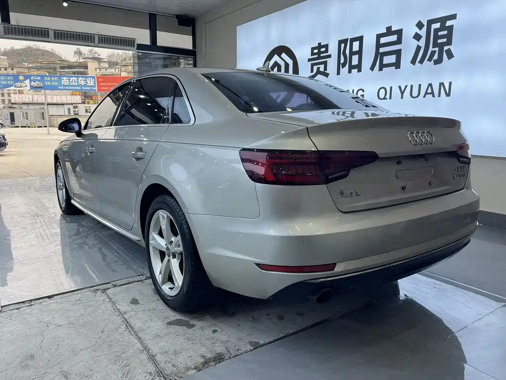 Audi Audi A4L 2018 30th Anniversary Edition 30 TFSI Progressive Model 2018 - thumbnail 20