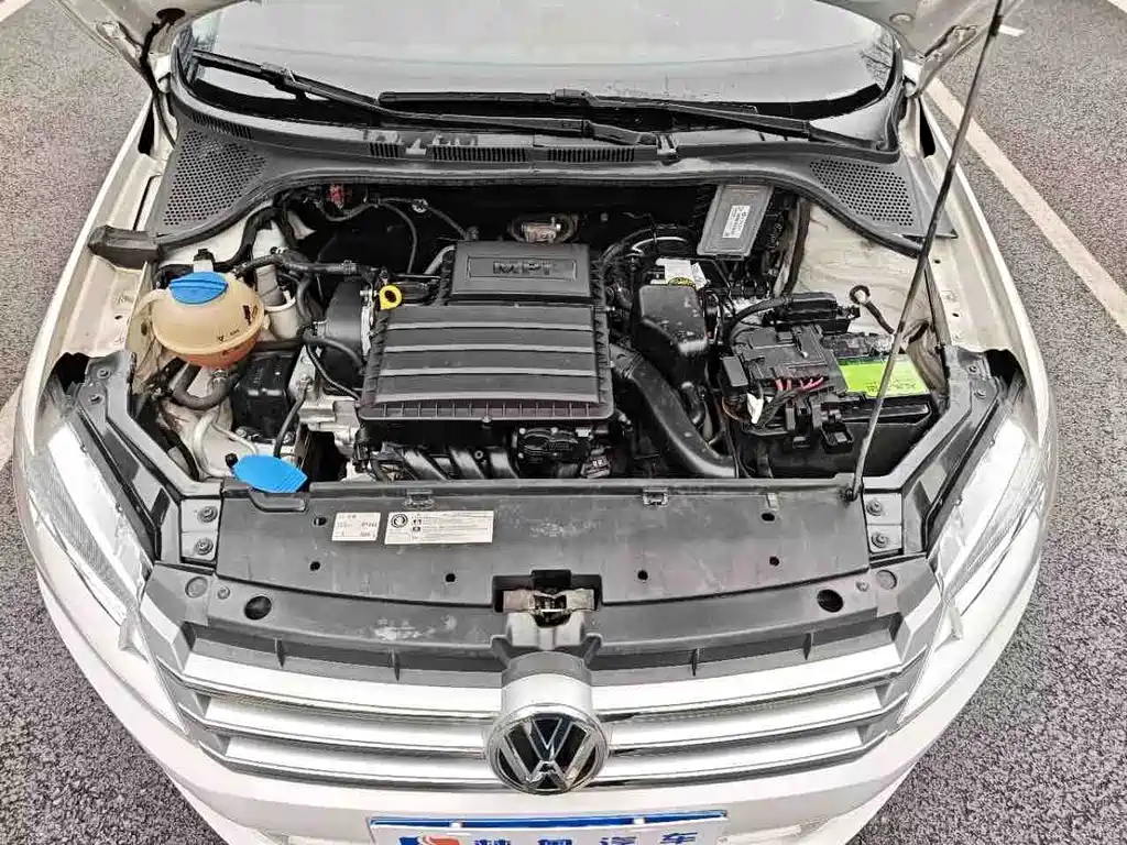 Volkswagen Volkswagen Santana 2015 1.6L Automatic Comfort Edition 2015 - thumbnail 9