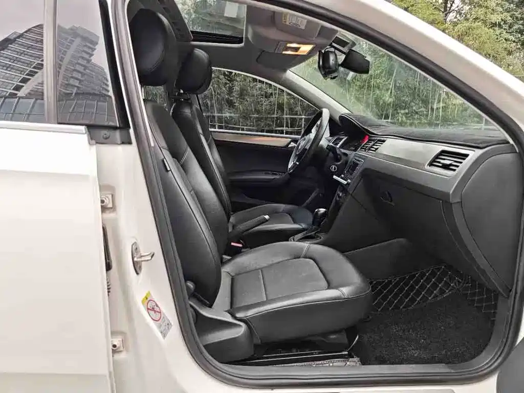 Volkswagen Volkswagen Santana 2015 1.6L Automatic Comfort Edition 2015 - thumbnail 14