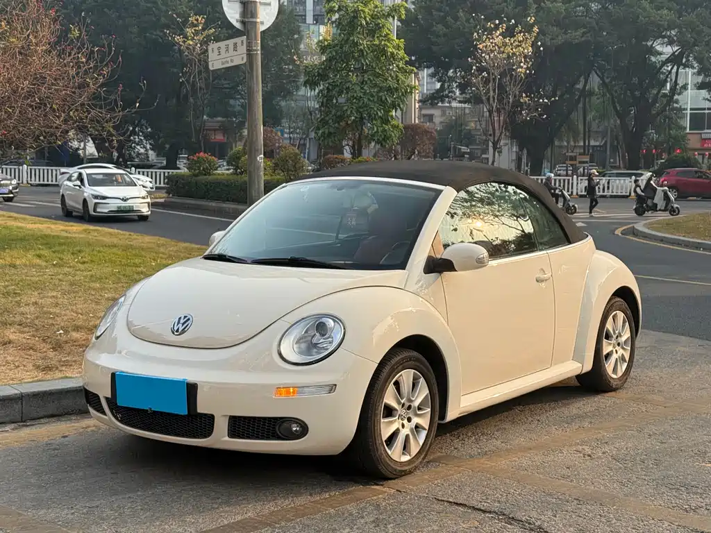 Volkswagen Volkswagen Beetle 2009 2.0 AT Convertible Premium Edition 2009 - thumbnail 4