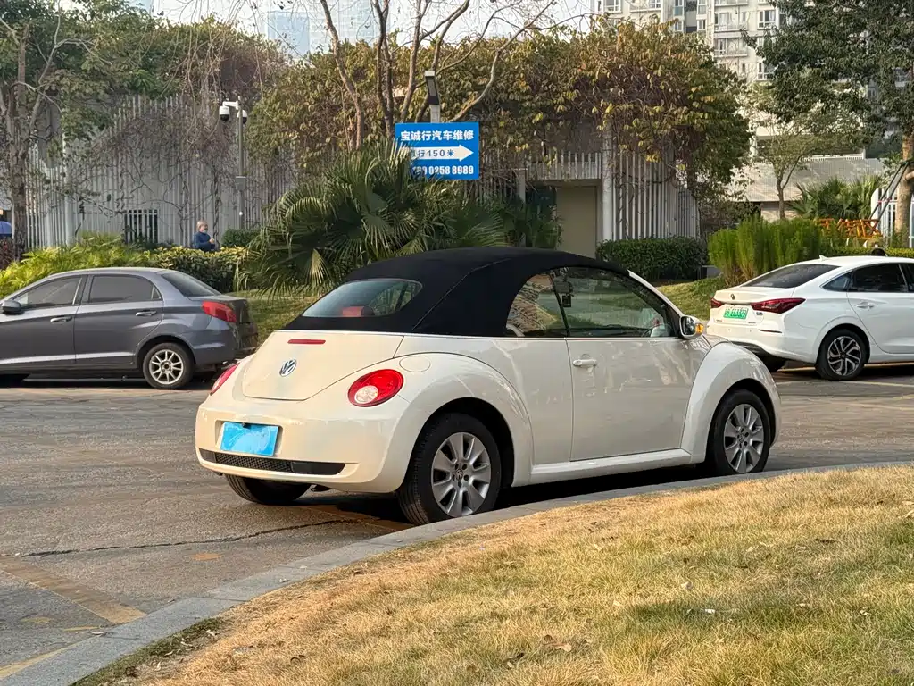 Volkswagen Volkswagen Beetle 2009 2.0 AT Convertible Premium Edition 2009 - thumbnail 12