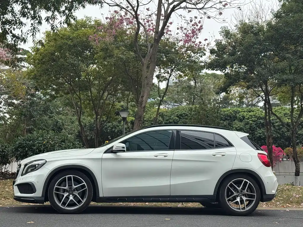 Mercedes-Benz Mercedes-Benz GLA AMG 2016 AMG GLA 45 4MATIC 2017 - thumbnail 4