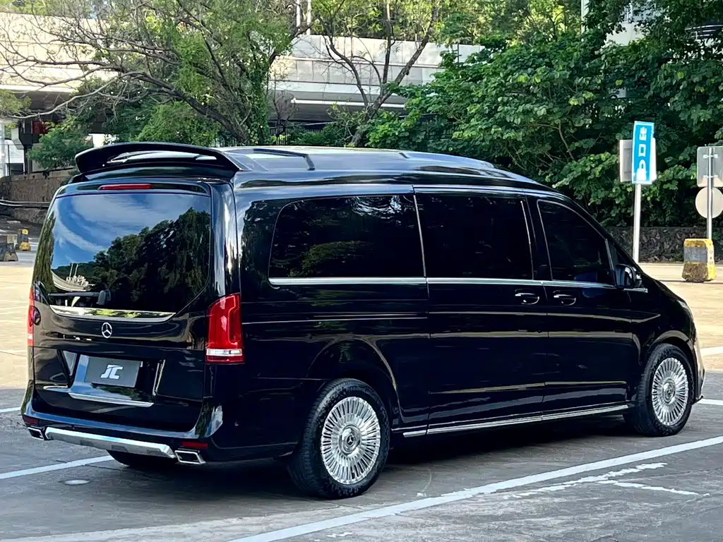Mercedes-Benz Mercedes-Benz V-Class 2022 V 260 L Long Wheelbase Luxury Edition 2022 - thumbnail 4