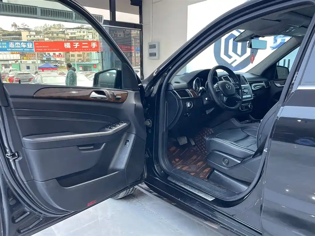 Mercedes-Benz Mercedes-Benz M-Class 2014 ML 400 4MATIC Sport Edition 2015 - thumbnail 4