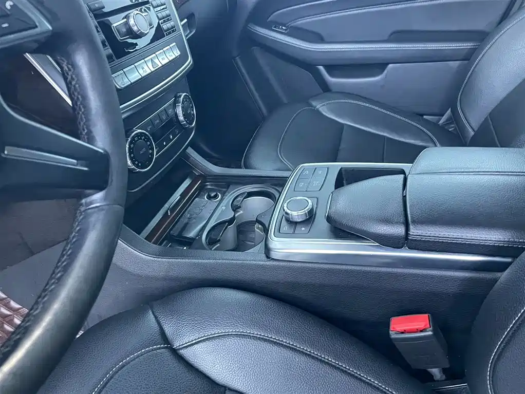 Mercedes-Benz Mercedes-Benz M-Class 2014 ML 400 4MATIC Sport Edition 2015 - thumbnail 10
