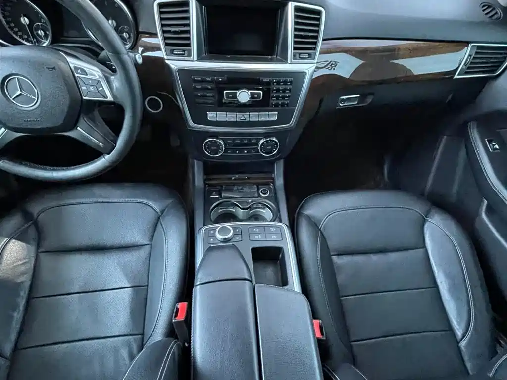 Mercedes-Benz Mercedes-Benz M-Class 2014 ML 400 4MATIC Sport Edition 2015 - thumbnail 15