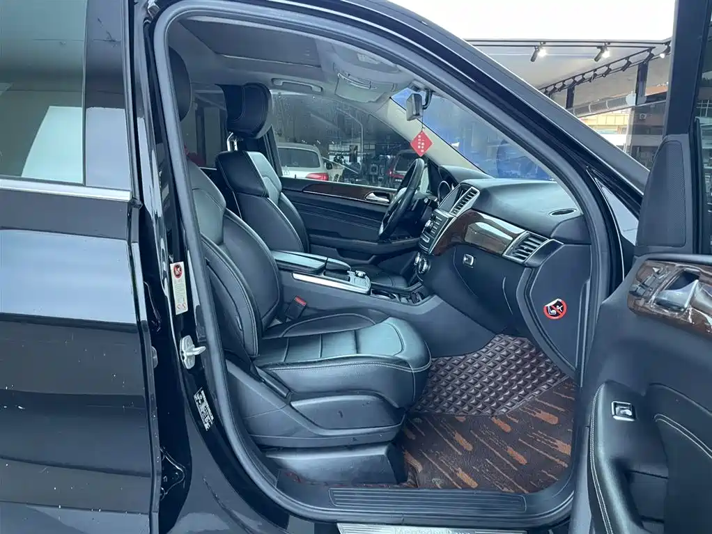Mercedes-Benz Mercedes-Benz M-Class 2014 ML 400 4MATIC Sport Edition 2015 - thumbnail 16
