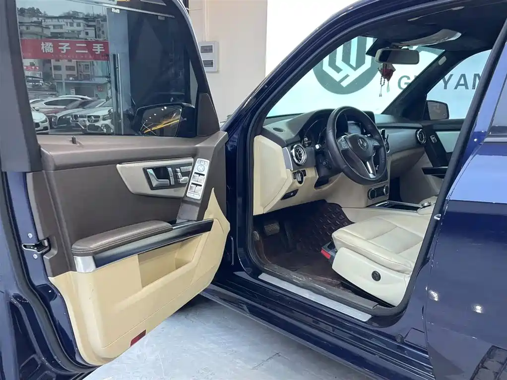 Mercedes-Benz Mercedes-Benz GLK-Class 2012 GLK 300 4MATIC Fashion Edition 2013 - thumbnail 4