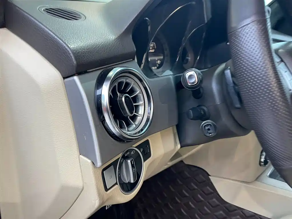 Mercedes-Benz Mercedes-Benz GLK-Class 2012 GLK 300 4MATIC Fashion Edition 2013 - thumbnail 7