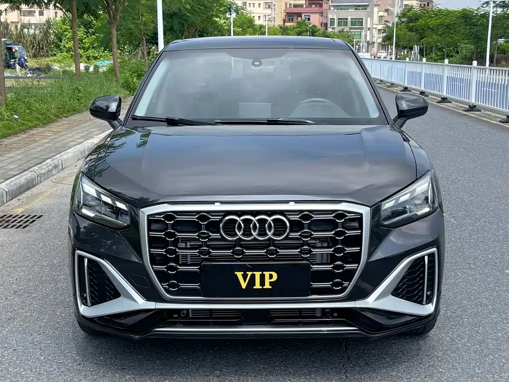 Audi Audi Q2L 2022 35 TFSI Sport Edition 2022 - thumbnail 2