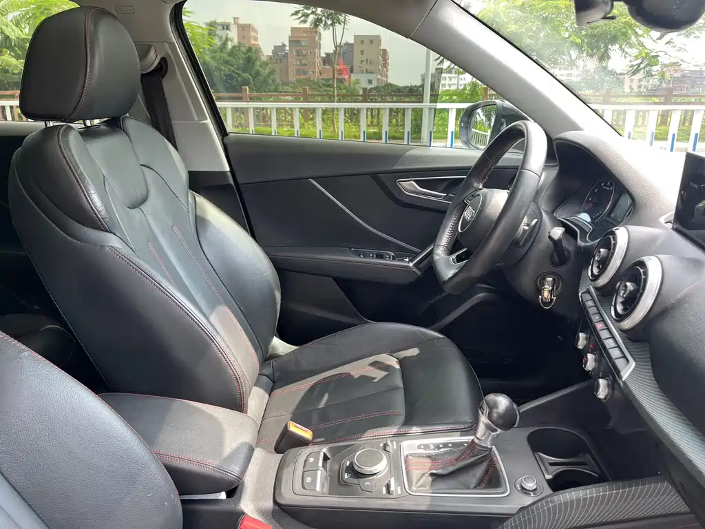 Audi Audi Q2L 2022 35 TFSI Sport Edition 2022 - thumbnail 8