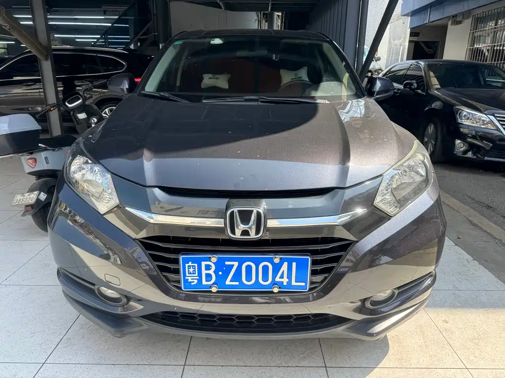 Honda Honda Vezel 2015 1.5L CVT 2WD Comfort Edition 2016 - thumbnail 2