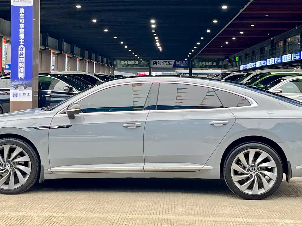 Volkswagen FAW-Volkswagen CC 2021 380TSI Dazzling Edition 2022 - thumbnail 4