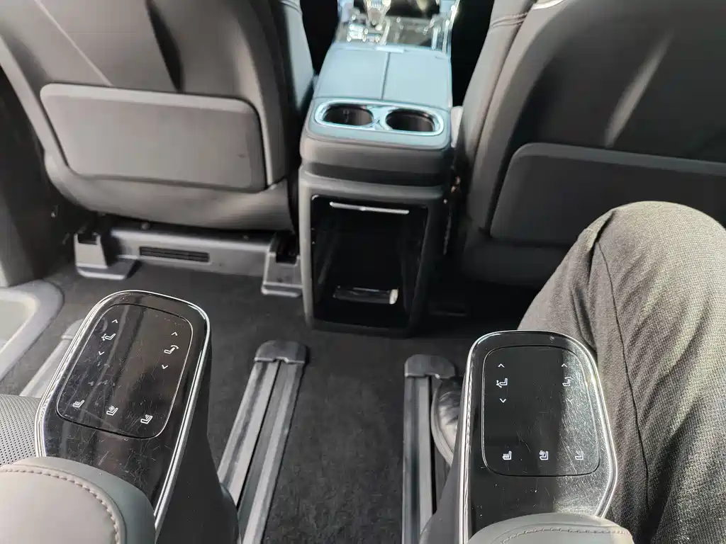 GAC Trumpchi GAC Trumpchi M8 2024 Master Series 400T Supreme Edition 2023 - thumbnail 9