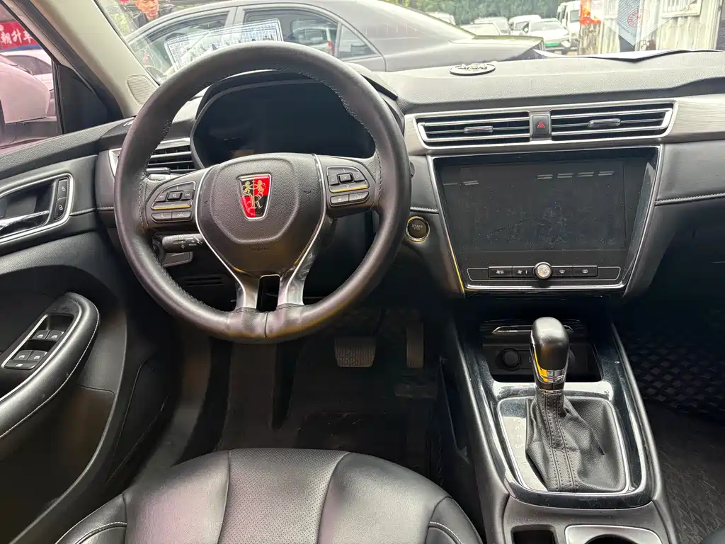 Roewe Roewe i5 2021 1.5L CVT Platinum Edition 2021 - thumbnail 8