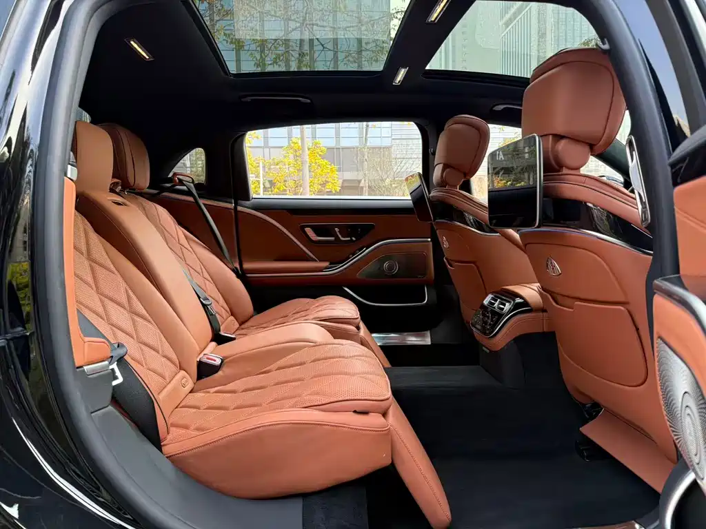 Mercedes-Benz Maybach S-Class 2021 S 480 4MATIC 2022 - thumbnail 17