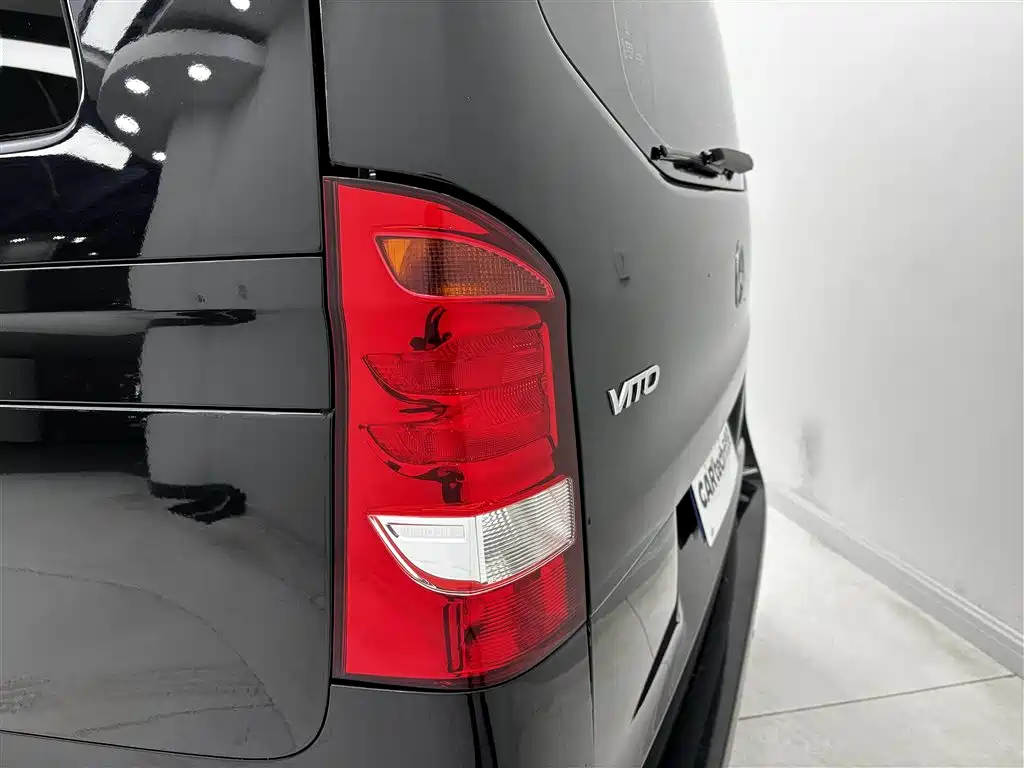 Mercedes-Benz Viano 2016 2.0T Business Edition 2016 - thumbnail 13