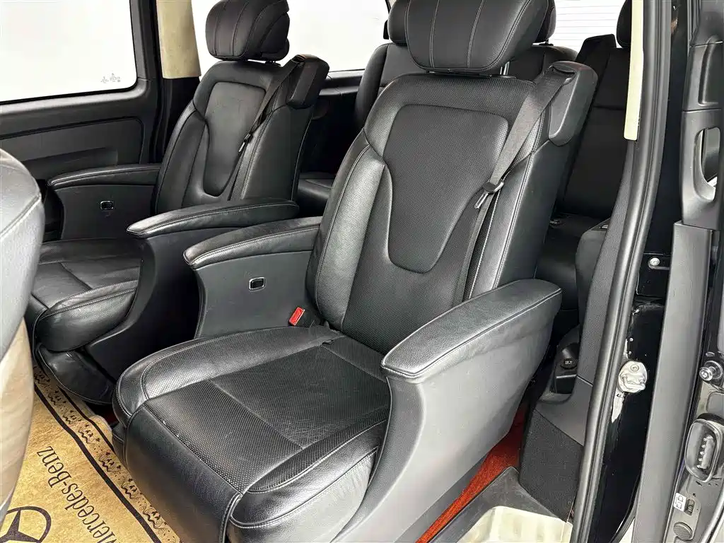 Mercedes-Benz Viano 2016 2.0T Business Edition 2016 - thumbnail 26