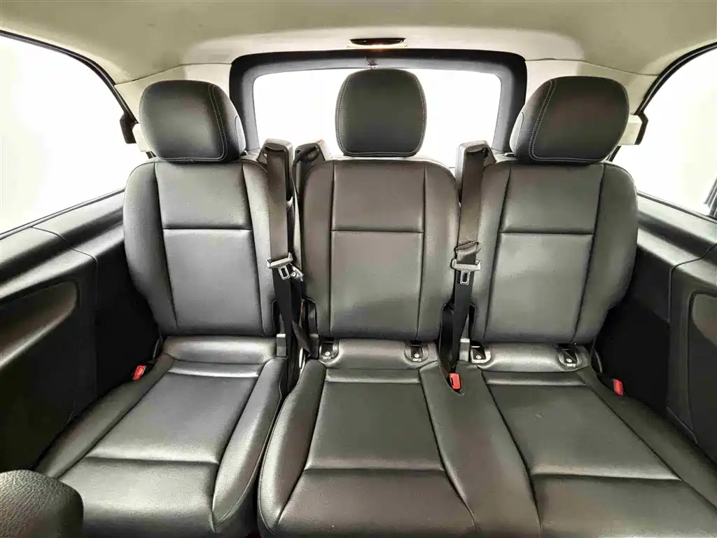 Mercedes-Benz Viano 2016 2.0T Business Edition 2016 - thumbnail 29