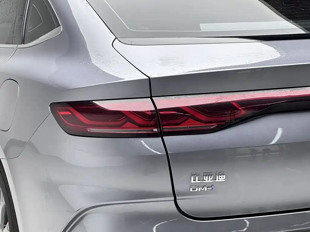 BYD BYD Qin L 2024 DM-i 80KM Leading Edition 2024 - thumbnail 19
