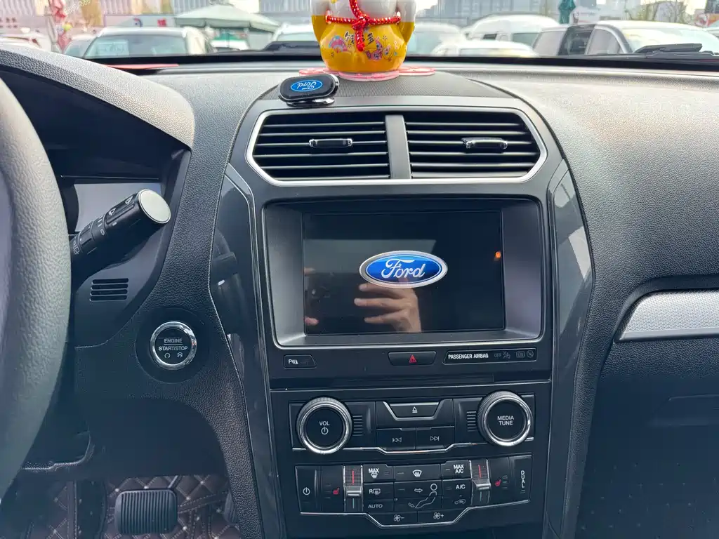 Ford Ford Explorer 2017 2.3T Style Edition 2019 - thumbnail 7