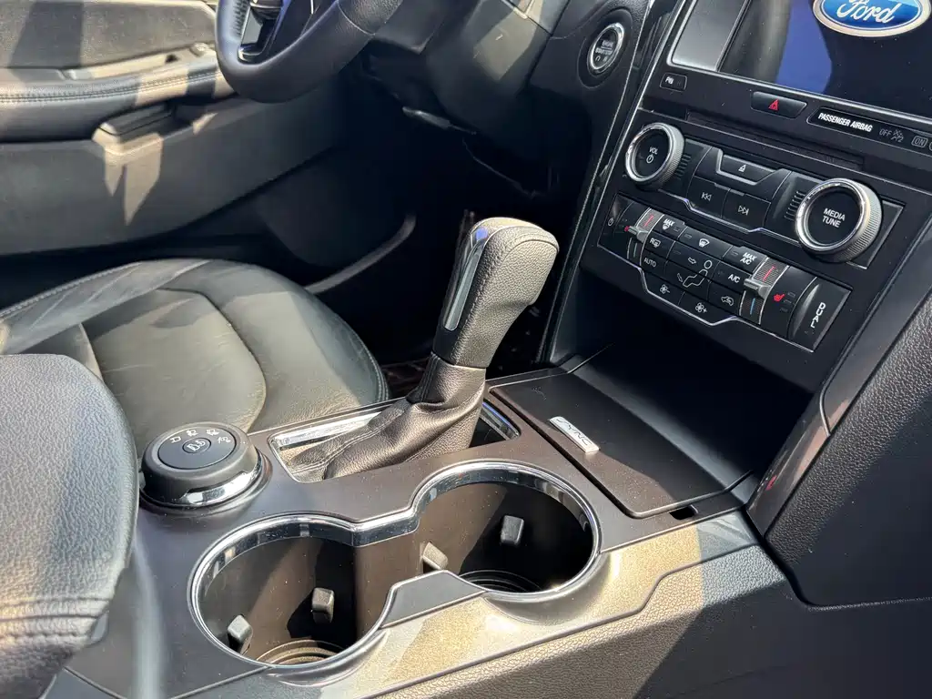 Ford Ford Explorer 2017 2.3T Style Edition 2019 - thumbnail 14