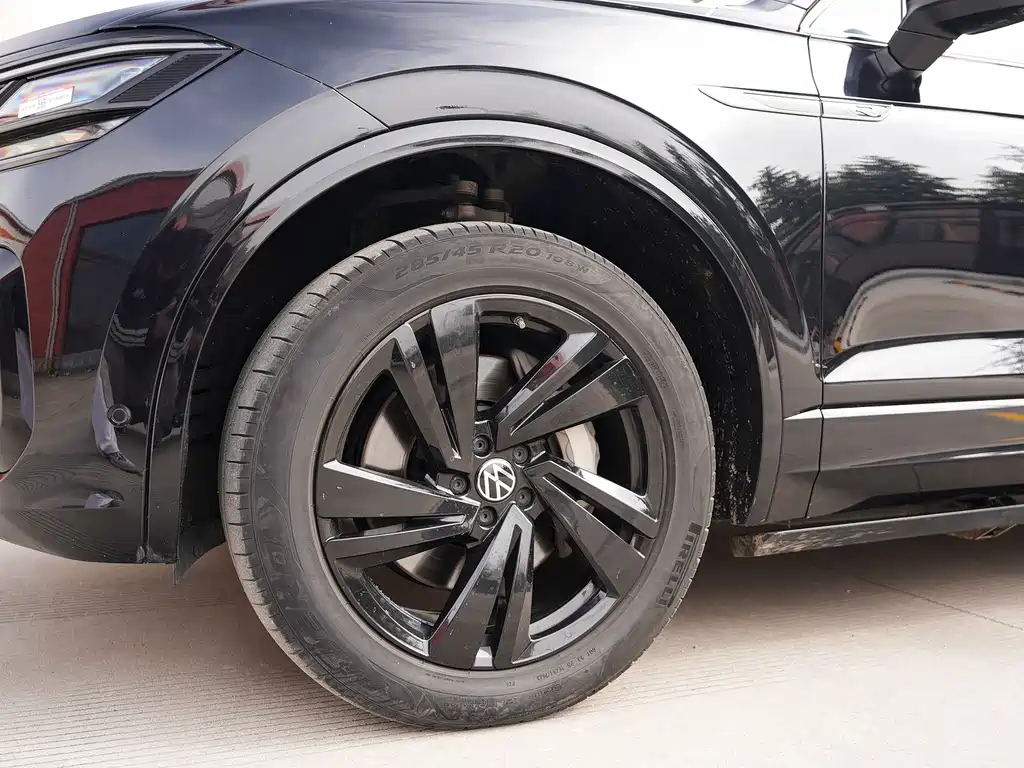 Volkswagen Volkswagen Touareg 2022 3.0TSI R-Line Black Sport Package 2022 - thumbnail 13