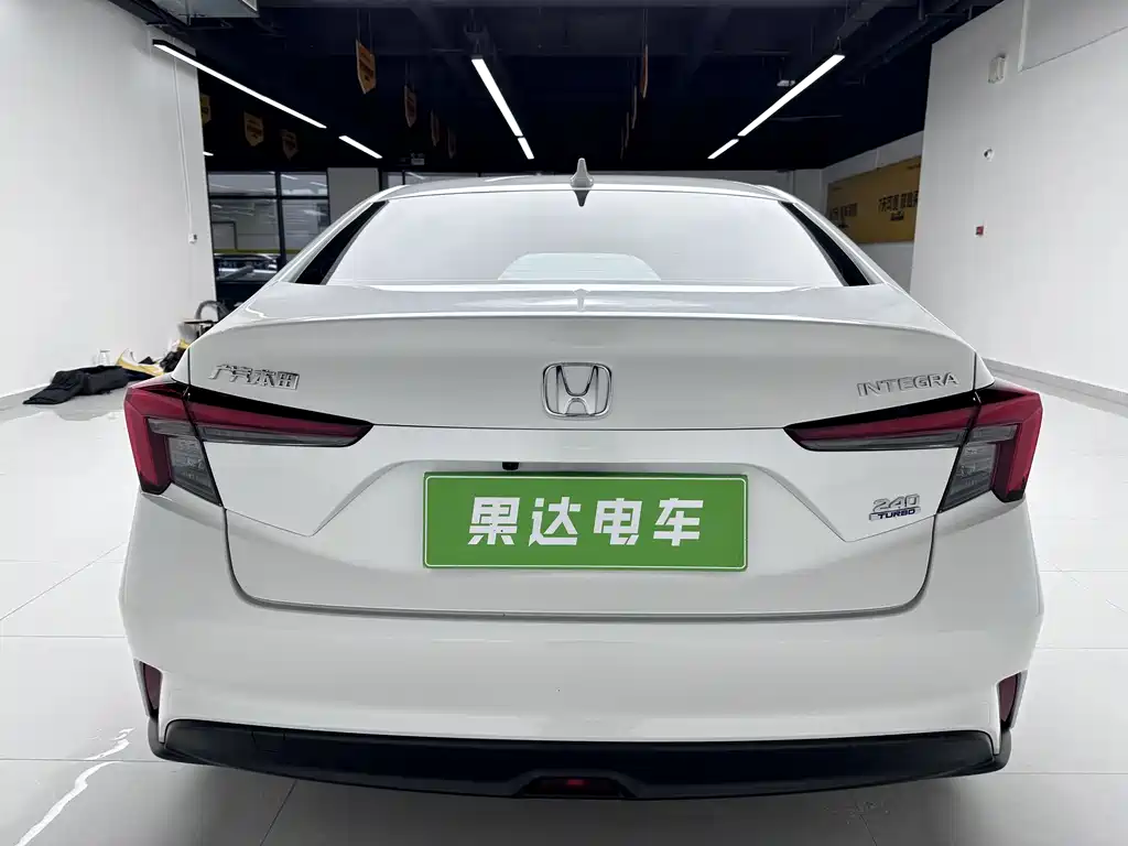 Honda Honda Civic 2022 240TURBO CVT Technology Edition 2022 - thumbnail 4