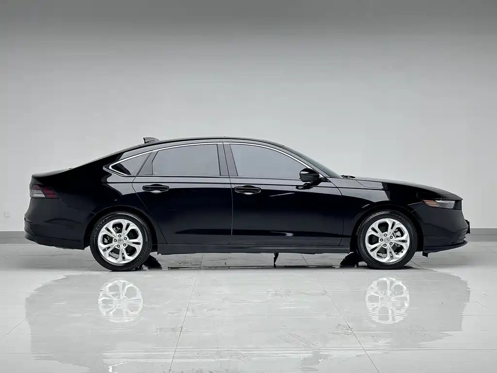 Honda Accord 2025 260TURBO Luxury Edition 2024 - thumbnail 6