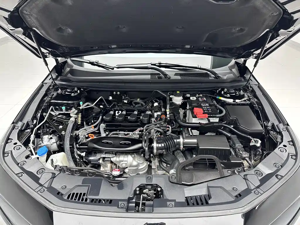 Honda Accord 2025 260TURBO Luxury Edition 2024 - thumbnail 17