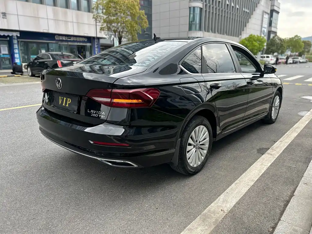 Volkswagen Lavida 2022 280TSI DSG Comfort Edition 2022 - thumbnail 9