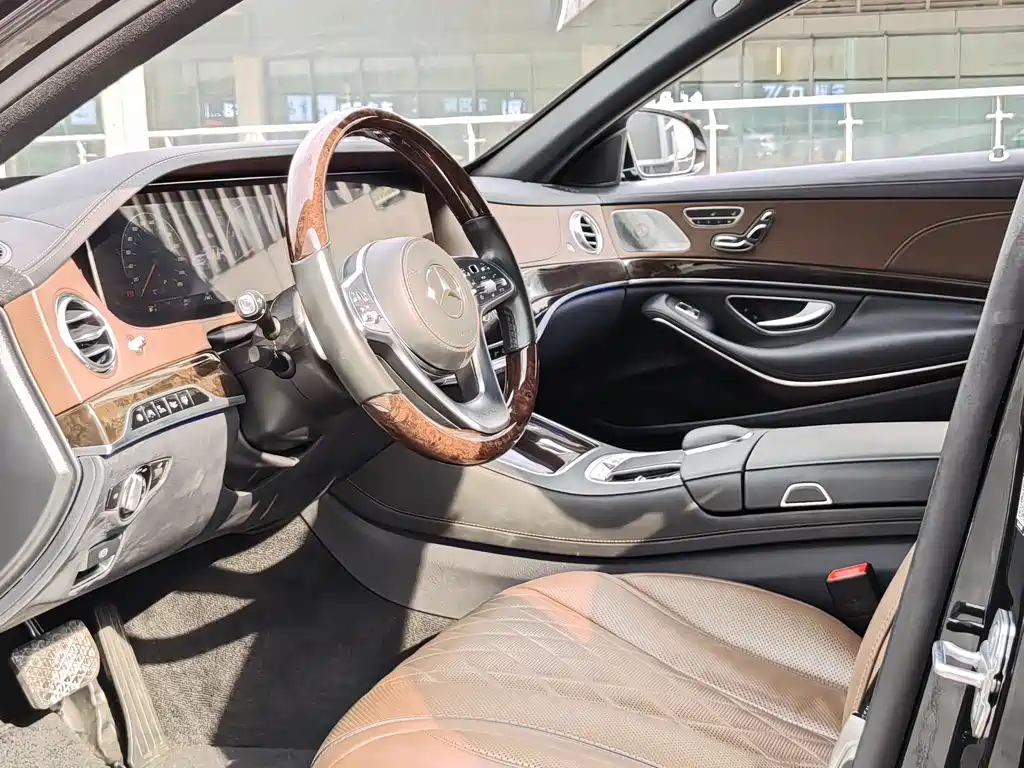 Mercedes-Benz Maybach S-Class 2020 S 560 4MATIC 2020 - thumbnail 9