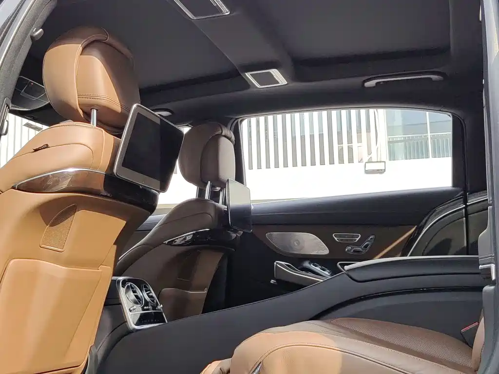 Mercedes-Benz Maybach S-Class 2020 S 560 4MATIC 2020 - thumbnail 16