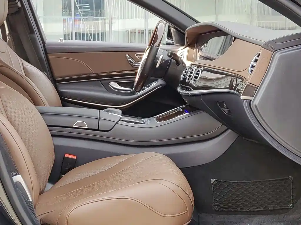 Mercedes-Benz Maybach S-Class 2020 S 560 4MATIC 2020 - thumbnail 22
