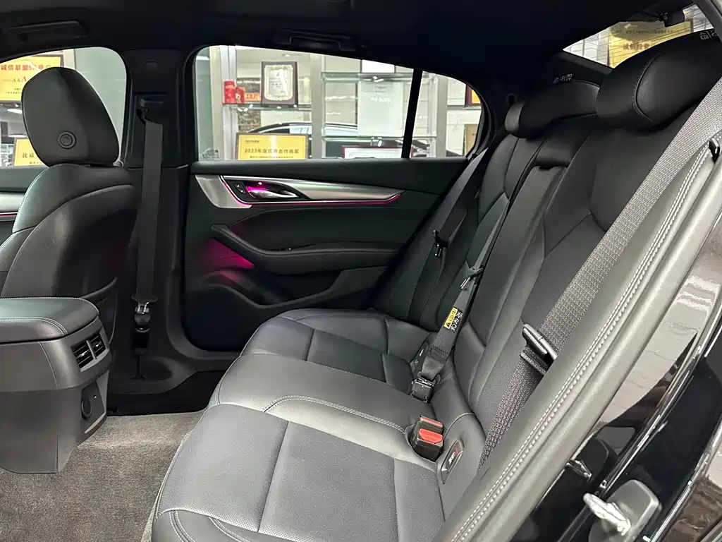 Cadillac Cadillac CT5 2023 28T Luxury (Standard) 2023 - thumbnail 5