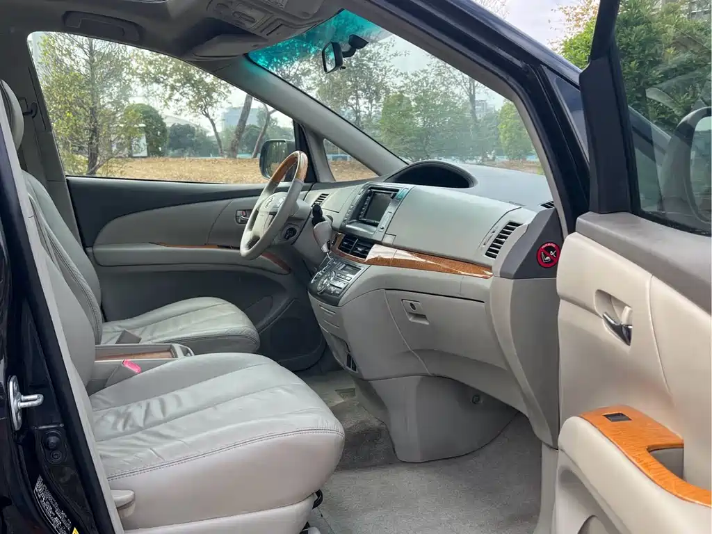 Toyota Toyota Previa 2012 2.4L 7-seater Luxury Edition 2011 - thumbnail 9